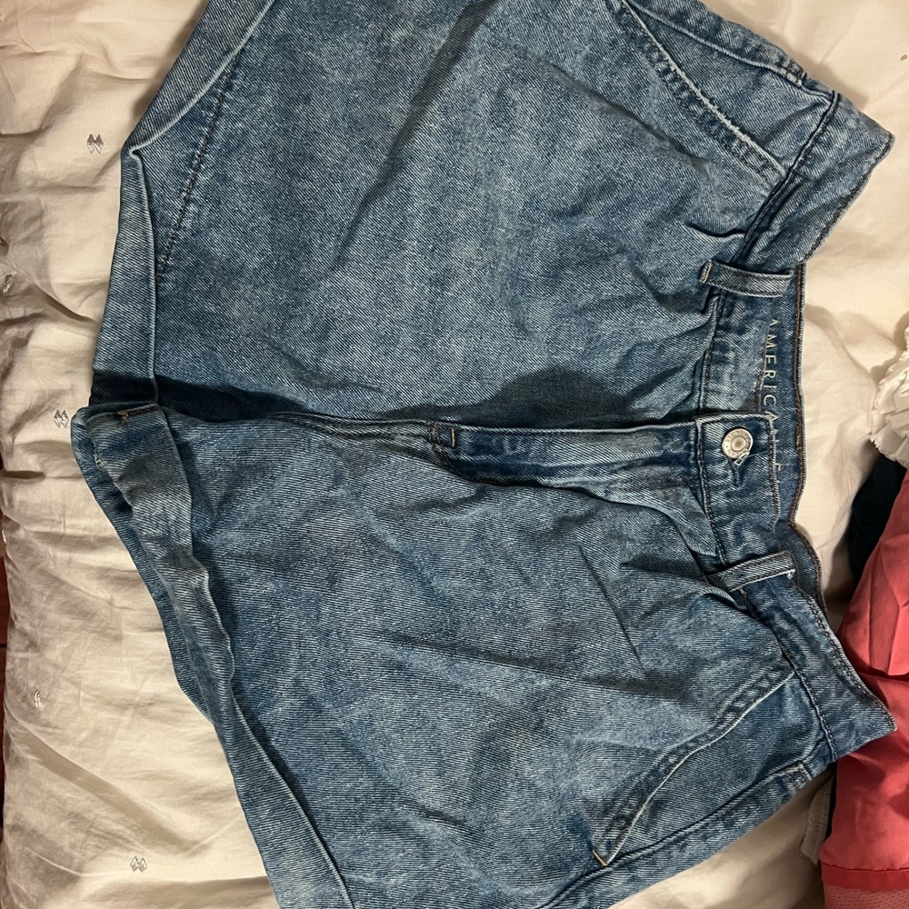 Blue Denim Women's American Eagle Shorts size 8